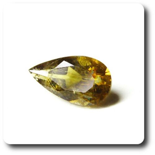 0.22 Cts Epidote . If Brésil.