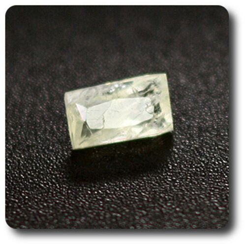 0.17 Cts Leucite . Vs Italie.