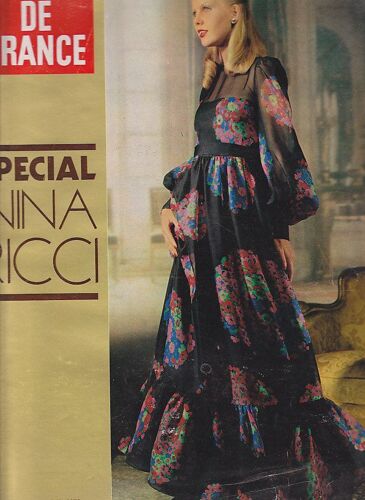 Jour De France 930 Mireille Mathieu 2p / 59e Salon De L'auto 10p / Patachou 4p / Serge Reggiani & Dany Carrel 3p / Polnareff 1p / Dutronc & Sheila White 1p / Norma A L'opera Avec La Begum , Dalida ..3p / Special Mode Nina Ricci 73 13p  930