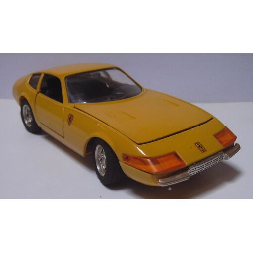 Ferrari 365 GTS-4 1/18 - Etoile Auto49