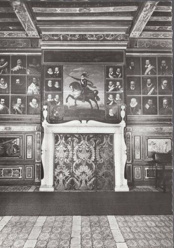 Carte Postale De Cellettes (Loir Et Cher) Château De Beauregard : Cheminée De La Galerie Des Portraits