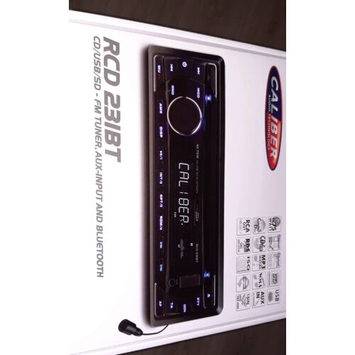 Autoradio Bluetooth Calibert en façade