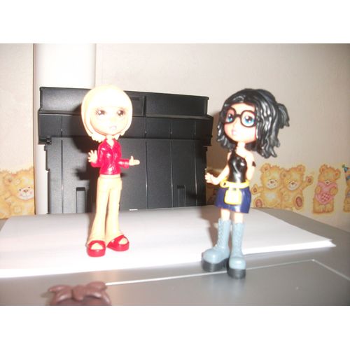 Lot De 2 Poupées Bratz