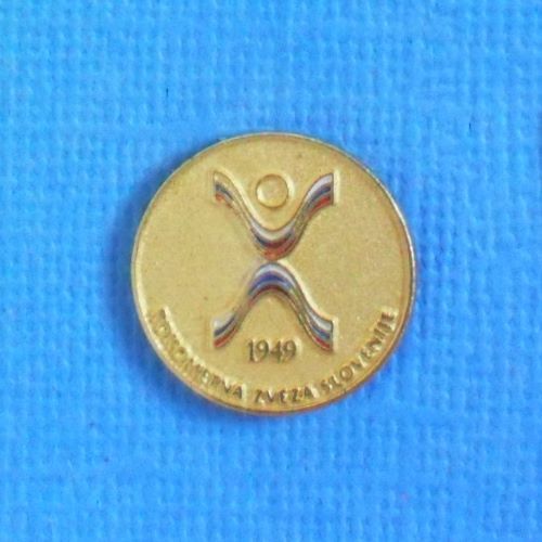 16710 // 1 Pin's : Rokometna Zveza Slovenije 1949 / Handball Fédération Slovénie