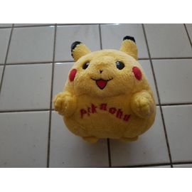 Pikachu Pokémon Toyland Nintendo Debout 15 Cm De Hauteur Et 13 Cm De Largeur Avec Son Nom Sur Le Torse En Rouge