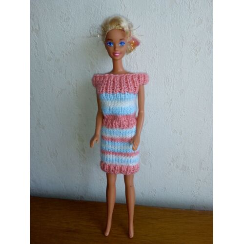 Robe "Virginie" Tricotée Main Pour Poupée Barbie