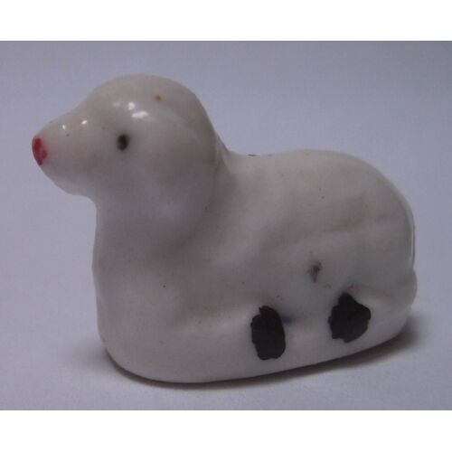 Fève Mouton Couché /3 - Socle Blanc