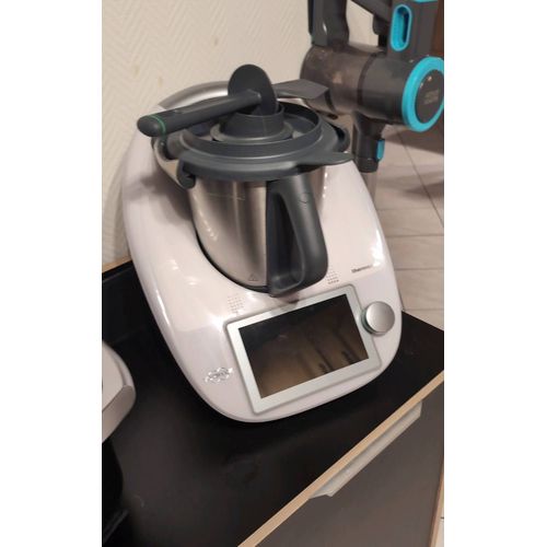 Thermomix tm6 avec 2 gamelle a vendre état impeccable