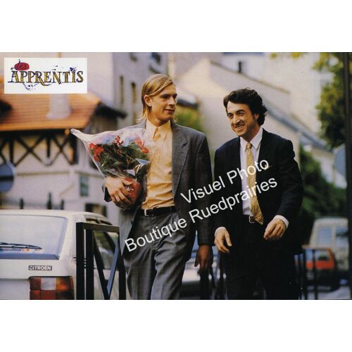 Les Apprentis : Jeu De Photos D'exploitation Cinématographique - Format 21x30 Cm - De Pierre Salvadori Avec François Cluzet, Guillaume Depardieu, Judith Henry, Marie Trintignant, Serge Riaboukine 1995