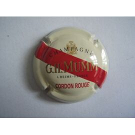 Ancien Pin's Publicitaire Champagne Mumm Cordon Rouge - Etiquette Blanche