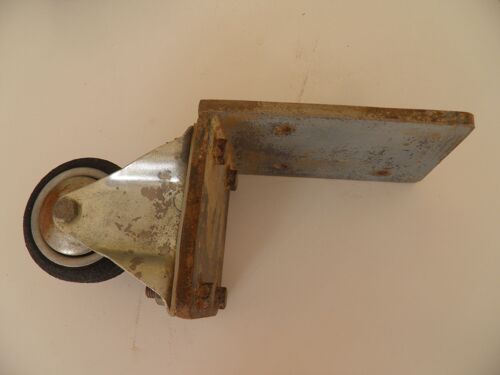 Roulette pour bas de portail lourd affaissé