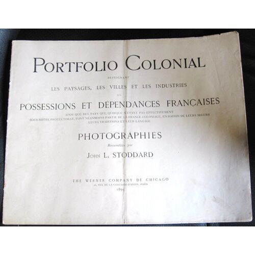 Portefolio Colonial Dépeignant Les Paysages, Le Villes Et Les Industries  ....