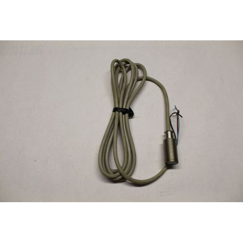 TELEMECANIQUE Detecteur de proximité inductif XSM-H05713