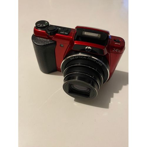 HP P650 Compact 16 MPIX Zoom Optique 24X Ecran 3" rouge