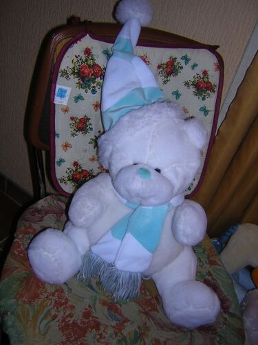 Peluche Ours Avec Bonnet Et Écharpe 32 Cm