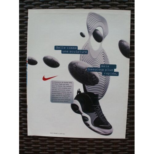 Publicité Ancienne (Mars 1996) Pour Les Chaussures"Air Zoom Flight" De "Nike"
