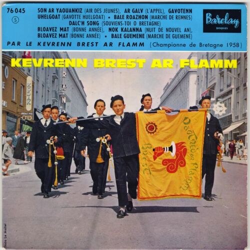 Son Ar Yaouankiz / Ar Galv / Gavotenn Uhelgoat / Bale Roazhon / Dalc'h Song / Bloavez Mat / Nok Kalanna / Bloavez Mat / Bale Guemene