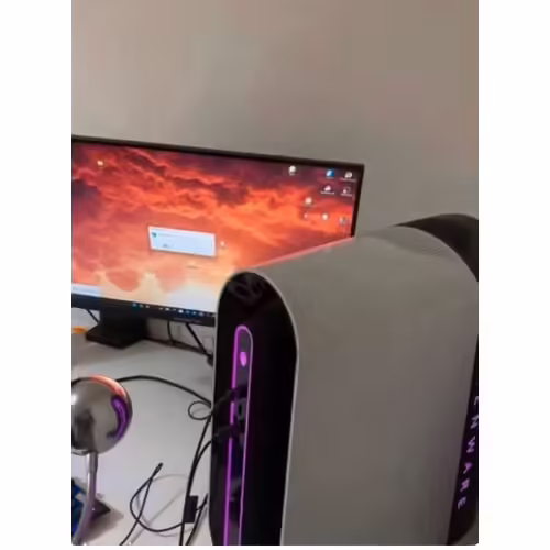 Alienware Aurora R9 Intel Core i9-9900k - Ram 64 Go - SSD 512 Go + DD 2 To - RTX 2080 ti