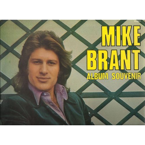 Album Souvenir : Rien Qu'une Larme, Mr Schubert I Love You, Au Pays De Ma Maison, She's My Life, C'est Ma Prière, C'est Une Belle Fete, Et Je Suis Heureux, ............... (Macarons Orange Et Marron )