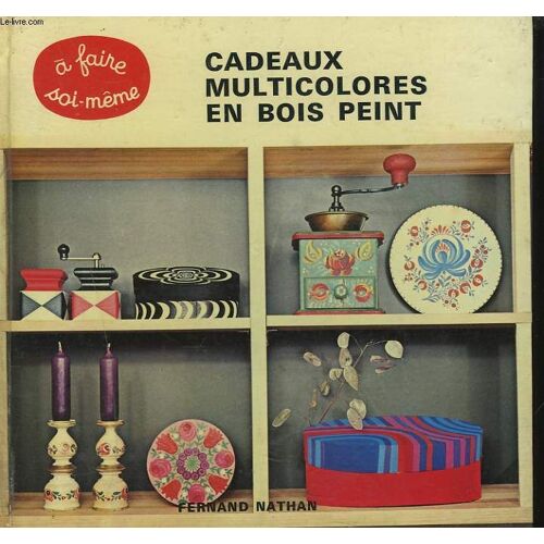 Cadeaux Multicolores En Bois Peint.
