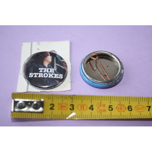 Rock Usa : Badge The Strokes N° 2 Import Uk D'époque