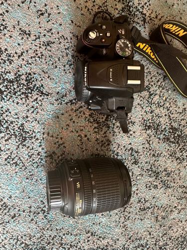 Nikon D5300 24.2 mpix + Objectif AF-S Nikkor 18-105 mm
