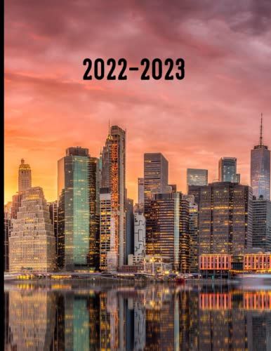 Monthly Planner 2022-2023: Two Yearly Calendar Planner 2022 And 2023 / 2 Year Monthly Planner Calendar Schedule Organizer For Women With Federal Holidays - 24 Months City By The Sea Themed Cover