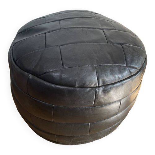 Pouf  Repose Pied Noir Patchwork De Cuir De Sede Noir