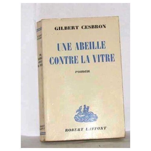 Une Abeille Contre La Vitre