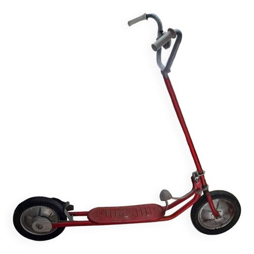Trotinette ancienne a pedale vintage rouge
