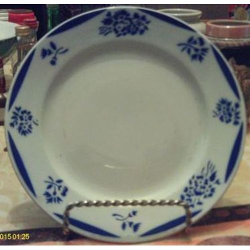 Vintage - Assiette A Dessert - Série Reims - " K & G Luneville - France "