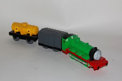 Thomas Le Petit Train Tomy James Loco Et Wagons