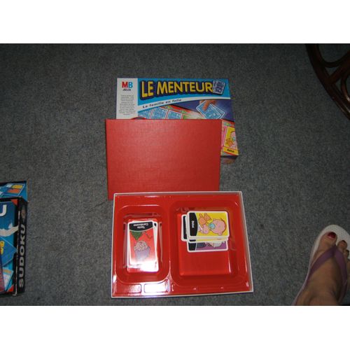 Jeu De Société "Le Menteur"