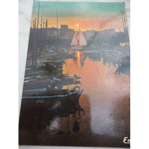 Carte Couleurs De Cherbourg :Le Bassin Des Yachts.