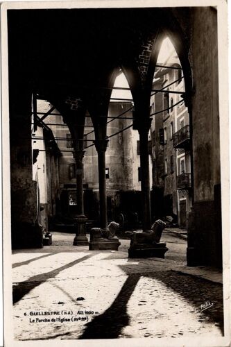 Carte Postale Ancienne Porche De L'église De Guillestre