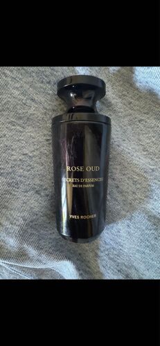 Rose Oud Secrets D’Essences Yves Rocher  