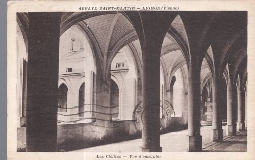 Carte Postale De Ligugé (Vienne) Abbaye Saint-Martin : Les Cloîtres, Vue D'ensemble