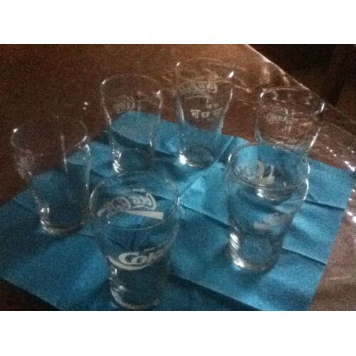 Verres De Collection Coca-Cola Forme "Contours" , Différents 20-25 Cl Dont 1 Caractères Chinois.