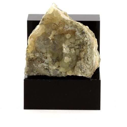 Calcite. 318.2 Ct. Villefranche-Sur-Saône, Rhône, France..