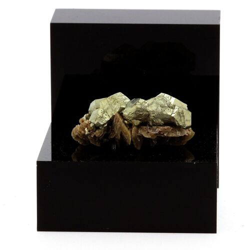 Siderite, Quartz, Pyrite. 67.9 Ct. Mésage Mine, Vizille, France. Rare.