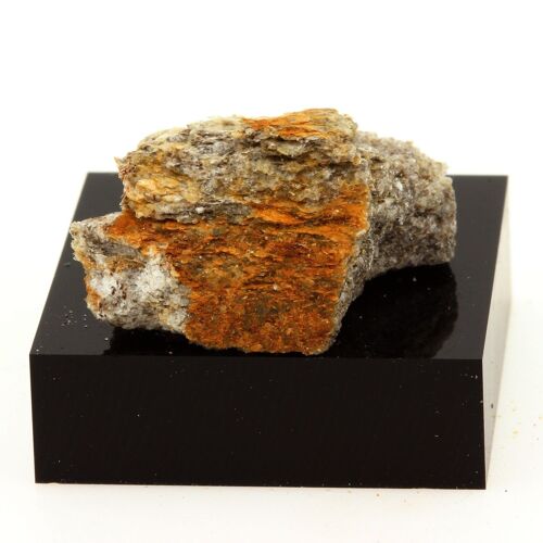 Nickelite. 28.7 Ct. Sudbury, Ontario, Canada.