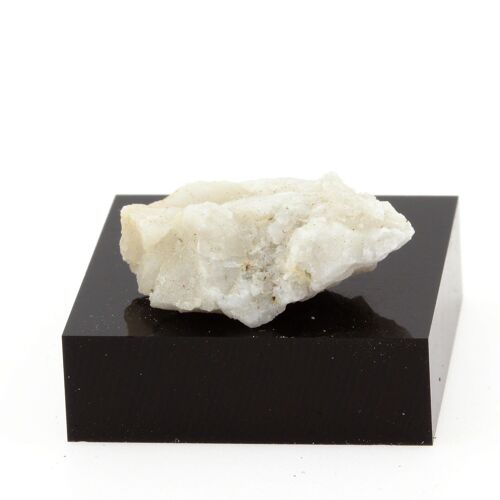 Baryte + Fluorite. 17.4 Ct. Madoc, Ontario, Canada.