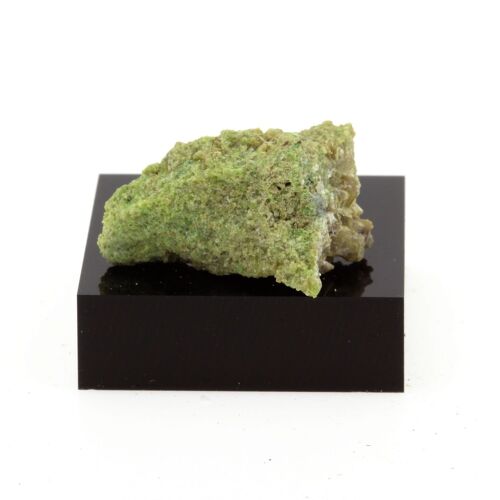 Mussite. 26.2 Ct. Estrie, Québec, Canada.