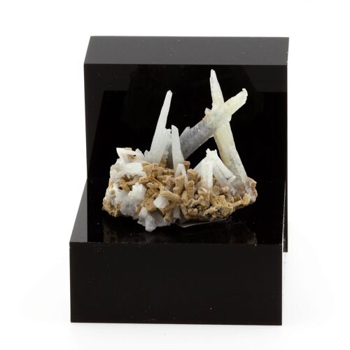 Quartz Calcite. 67.7 Cts. Bor Pit, Dal'negorsk, Far-Eastern Region, Russie.