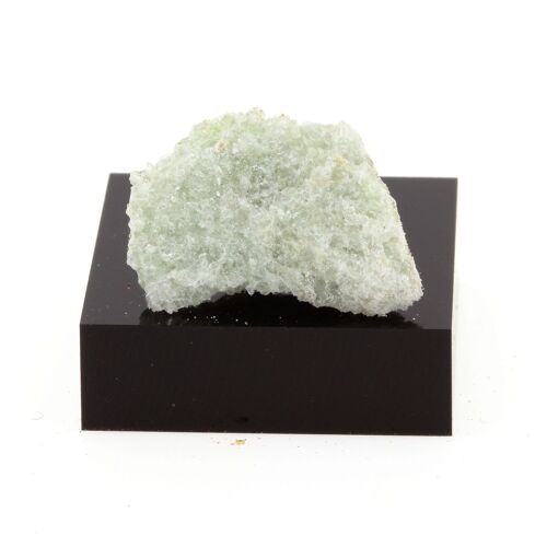 Disthène. 14.1 Cts. North Bay, Ontario, Canada.