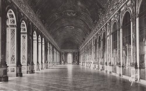 Versailles (Yvelines) Le Château  - Galerie Des Glaces