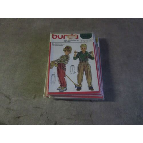Patron Burda 5574 Pantalon Sans Coutures Cotes 104 116 123 140