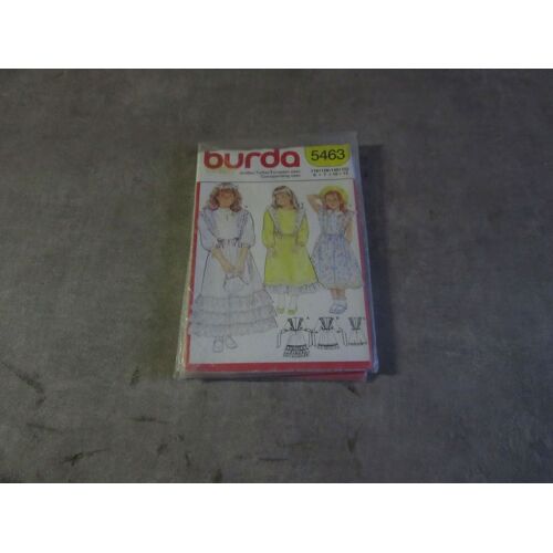 Patron Burda 5463 Robes 116 128 140 152