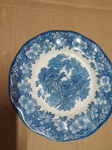 Assiette Déco Blanche Et Bleu