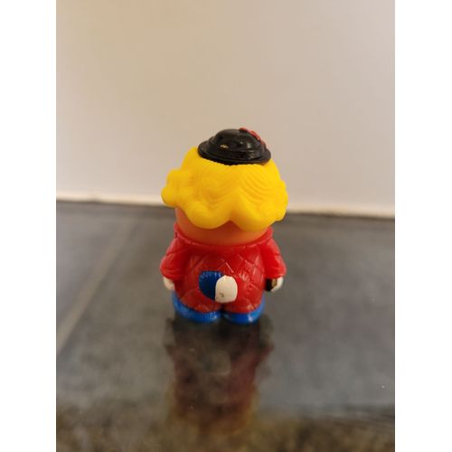 Figurine Kinder Fana D'foot - Valentin Tamar 4cm